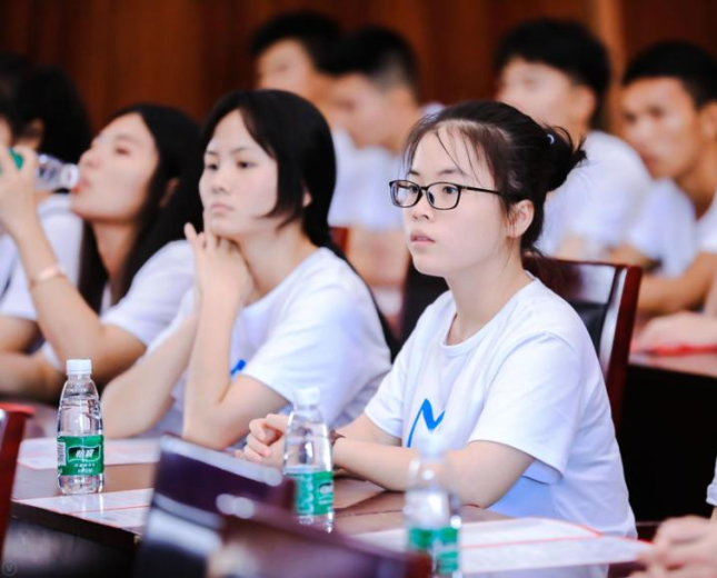 助学APP定制开发的功能方案